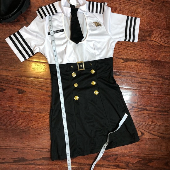 First Class Captain Costume from Spirit - Picture 16 of 16